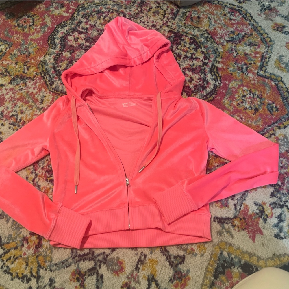 pink jacket